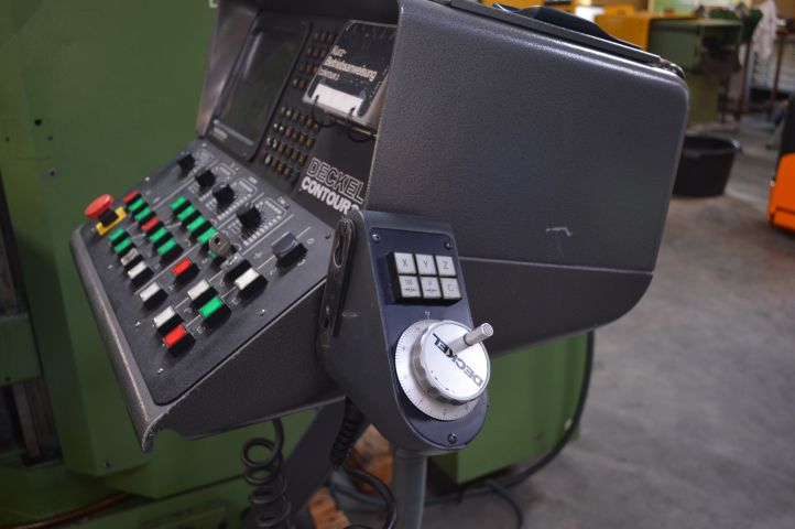 364424--47 Milling machine, Deckel FP2A