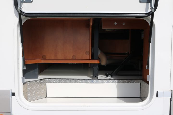 364494-9 Carthago C-LINE I 5.0 -16