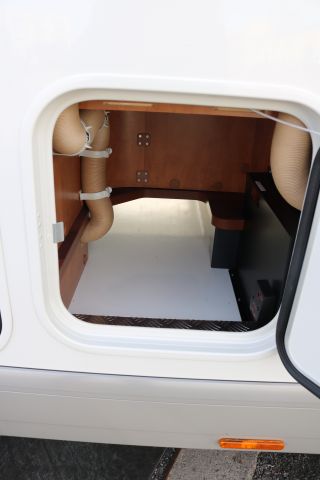 364494-17 Carthago C-LINE I 5.0 -16