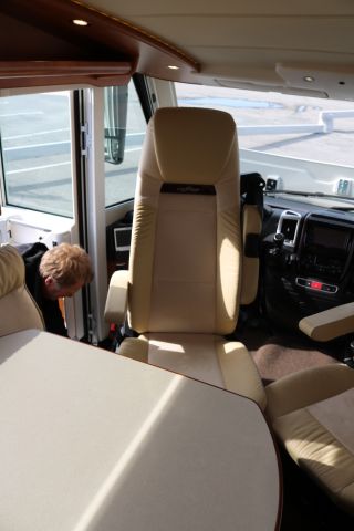 364494-58 Carthago C-LINE I 5.0 -16