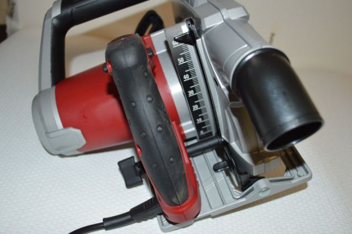 364283-14 Hand-Held Circular Saw, Einhell RT-CS 190/1 red. Unused. Shipping may be arranged