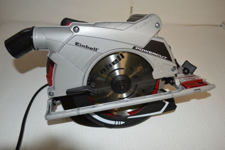364283-12 Hand-Held Circular Saw, Einhell RT-CS 190/1 red. Unused. Shipping may be arranged