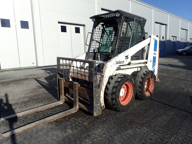 354163-6 BOBCAT 743