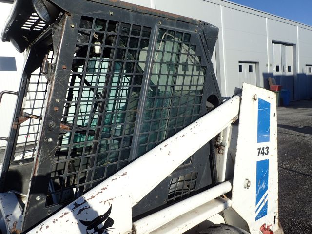 354163-30 BOBCAT 743