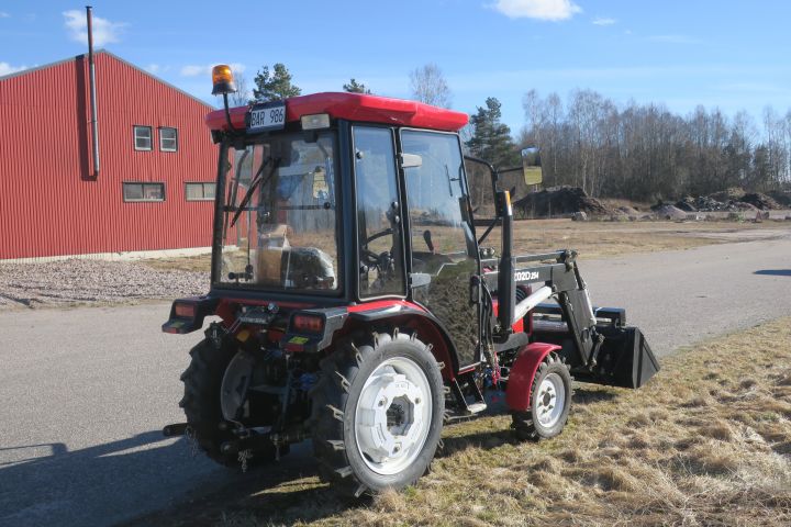 364928--15 Tractor Foton FT254