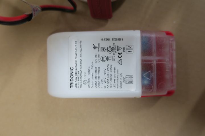 361017-2 10st Lumiance Instar Eco Kit Led WH