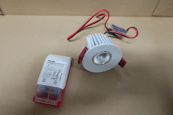 361017-7 10st Lumiance Instar Eco Kit Led WH