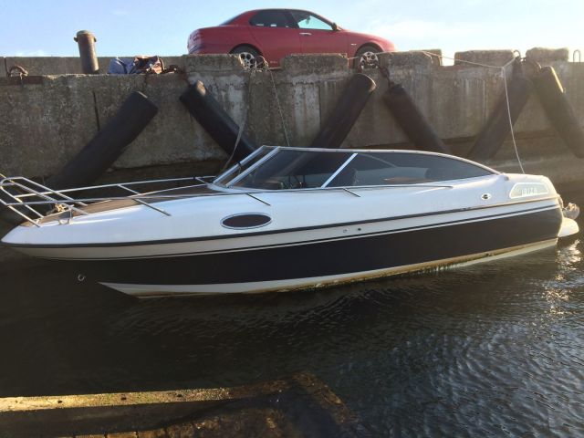 366584-1 Ibiza 3.0 23 Weekender Volvo Penta 118kW