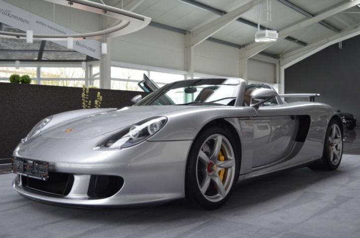 京商 dNano Porsche Carrera GT 新品未開封 Carrera GT | GT Silver Metallic | CN06LSJ - YouTube