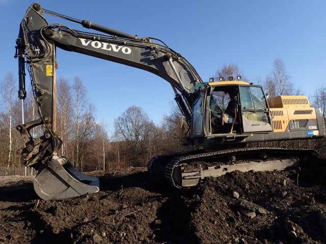312337--132 Volvo EC380 DL