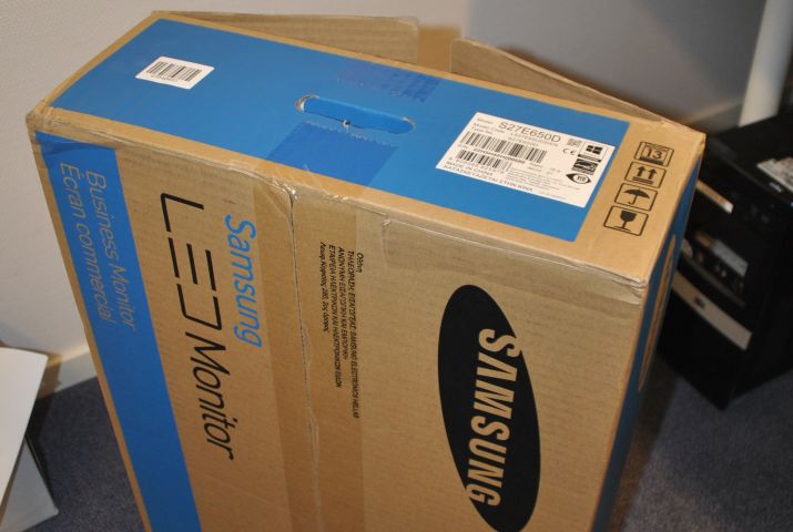 349133-5 PC HP Pro 3005 MT,  Samsung 27" almost new