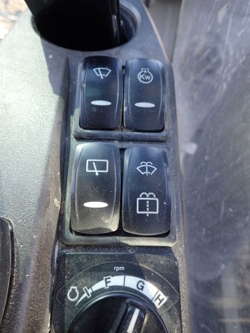 312337--69 Volvo EC380 DL