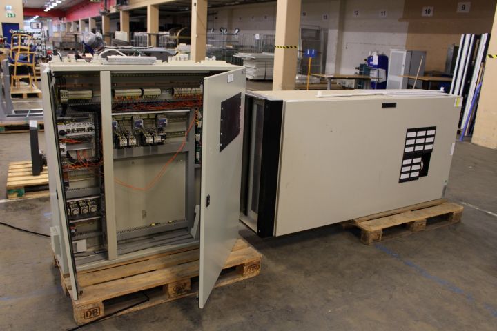 362567--4 Electrical cabinets