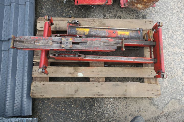 369104--9 4-pelarlyft Koni 2,5T