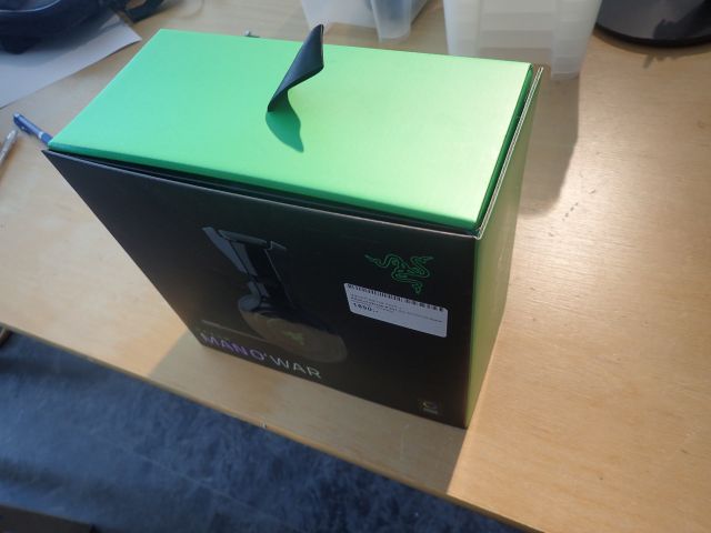 353431-3 NEW Razer ManOWar  Wireless PC Gaming Headset