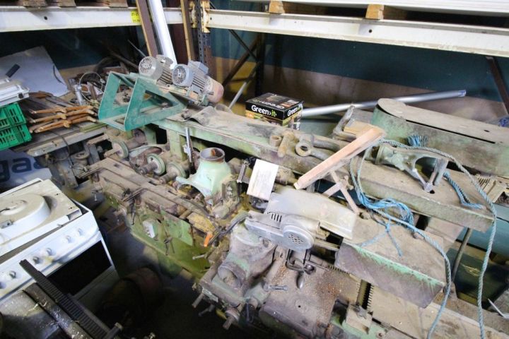 367244-4 Wood moulding machines. Weinig