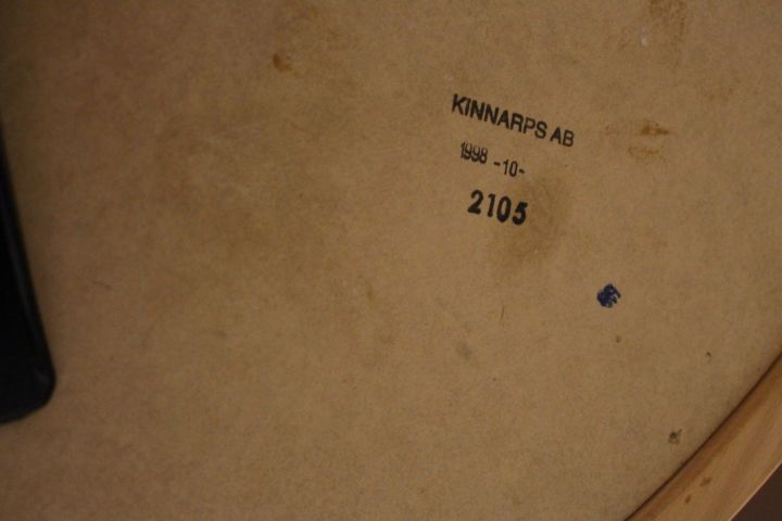 369192-1 Runda bord från Kinnarps, 7 st.