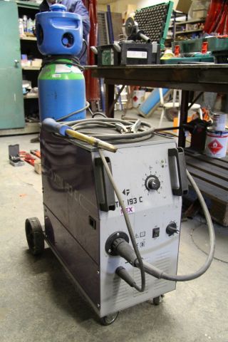 242337-1 Welder Parweld XTM193C