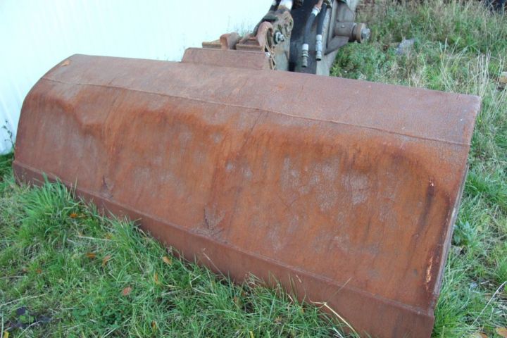 367311-4 Excavator, AKERMAN H14B, SN: 4366. Note only 10,122 hours