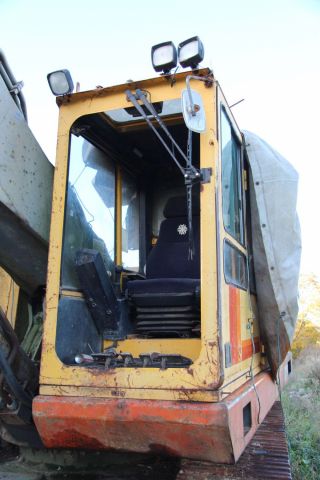 367311-17 Excavator, AKERMAN H14B, SN: 4366. Note only 10,122 hours