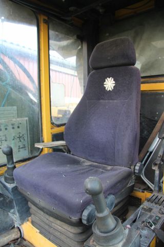 367311-18 Excavator, AKERMAN H14B, SN: 4366. Note only 10,122 hours