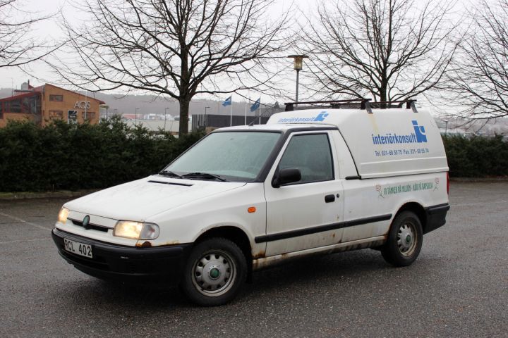 369553-0 Skoda Felicia 1.9 D Pickup -00 (64hk) (repair item)