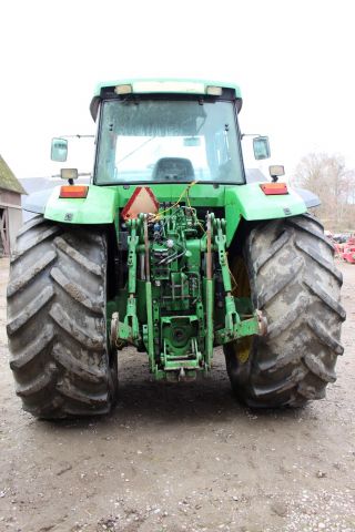 369868--48 John Deere 7810