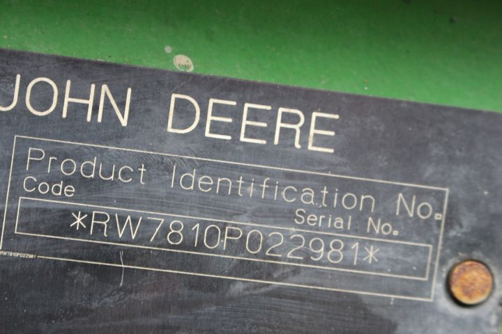 369868--44 John Deere 7810
