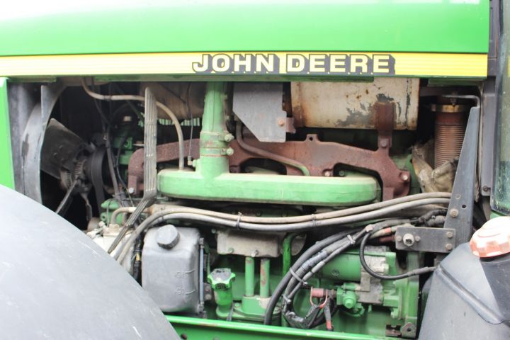 369868--45 John Deere 7810