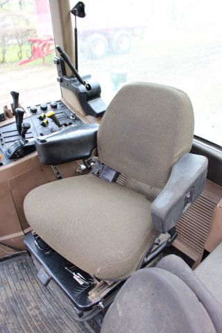 369868--41 John Deere 7810