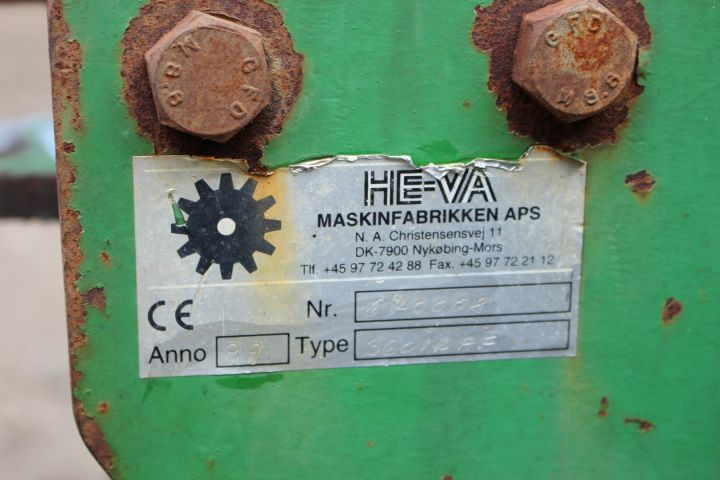 369868--43 John Deere 7810