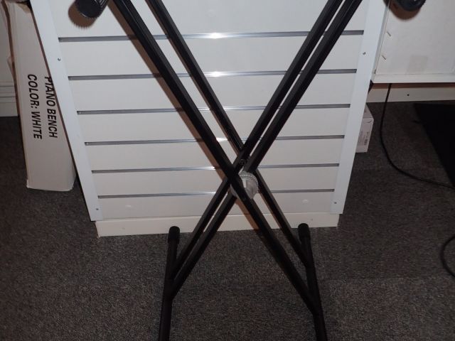 353114-4 Begagnat elpiano/synth