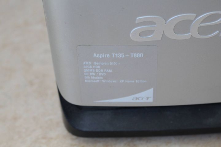 366748--10 Stationär dator Acer Aspire T135-T880