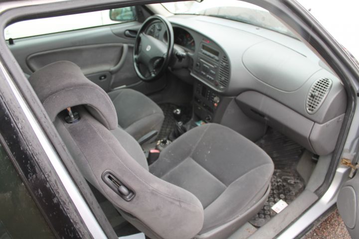 371382-20 SAAB 9-3 SE COUPÉ 2.0T