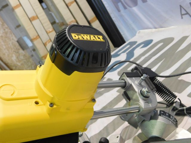 311120-3 Dewalt mitre saw new!