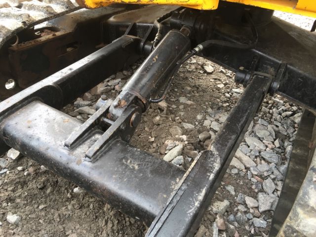 356652--19 JCB 8030 ZTS 2008