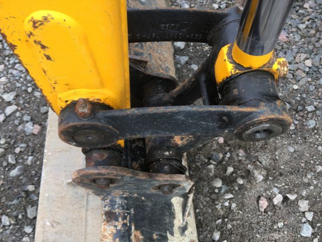 356652--14 JCB 8030 ZTS 2008