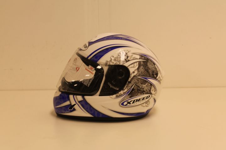 332933--14 4 pcs Xpeed helmets (NEW)