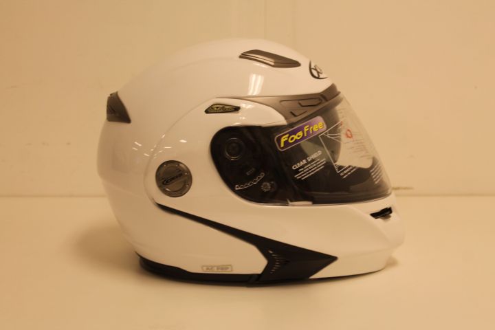 332933--12 4 pcs Xpeed helmets (NEW)