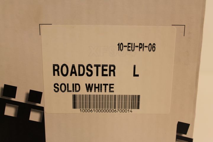 332933--7 4 pcs Xpeed helmets (NEW)