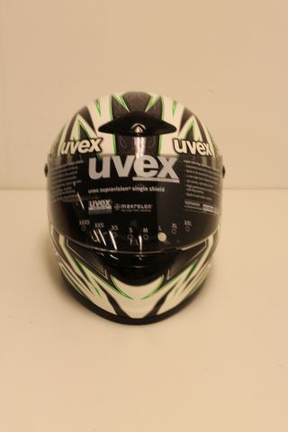332937--20 4 pcs Uvex Wing helmets (NEW)