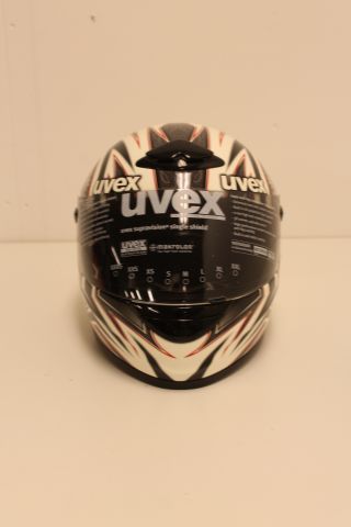 332937--16 4 pcs Uvex Wing helmets (NEW)