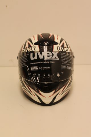 332937--15 4 pcs Uvex Wing helmets (NEW)