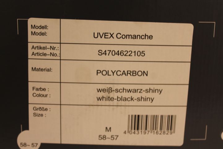 332939--4 3 pcs uvex helmets (New)