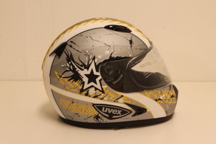 332942--12 4 pcs Uvex Flash helmets