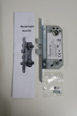 358012--1 2 pcs lockcase Assa 1560-50