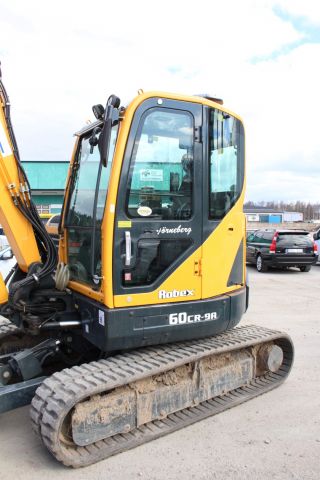 372969-10 Bandgrävare Hyundai R60CR-9A -16 (rototilt, 737h)