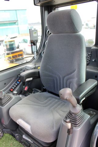 372969-31 Bandgrävare Hyundai R60CR-9A -16 (rototilt, 737h)