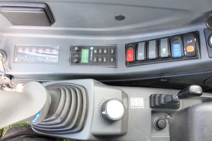 372969-36 Bandgrävare Hyundai R60CR-9A -16 (rototilt, 737h)