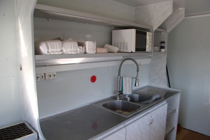 374083-14 Matvagn Food-Station -11